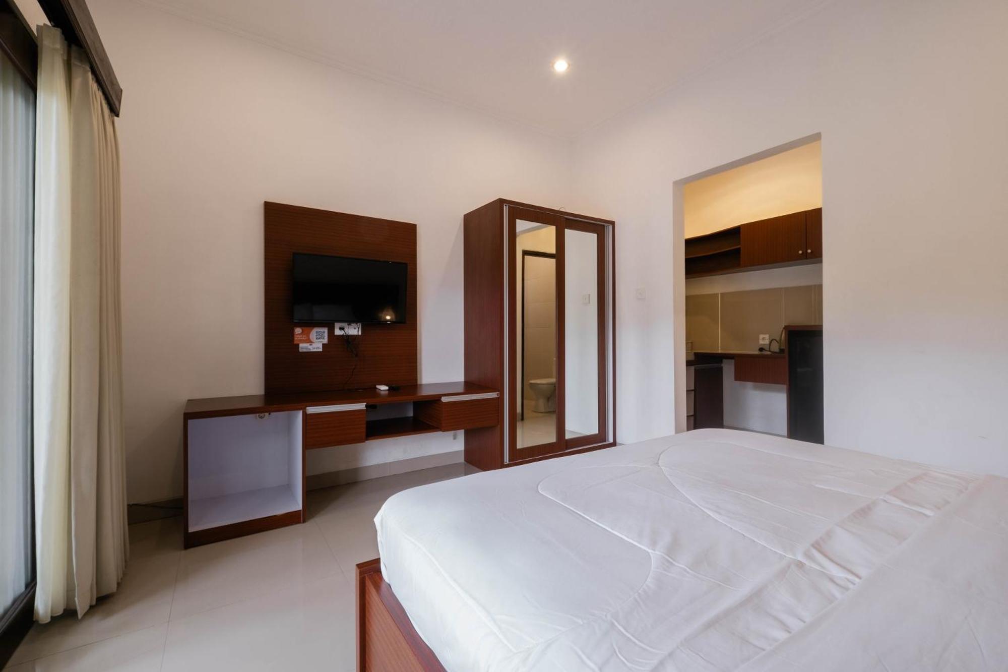 Puri Kasih Home Stay Санур Экстерьер фото