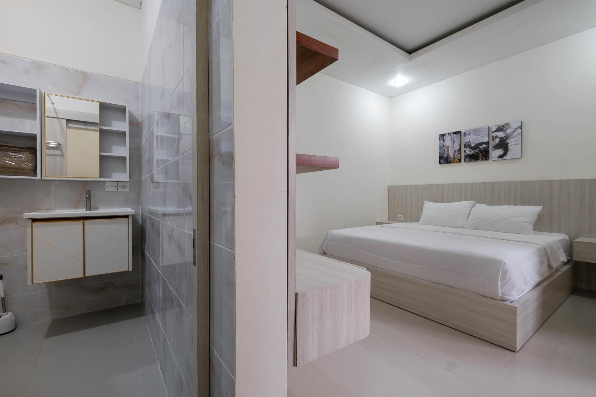 Puri Kasih Home Stay Санур Экстерьер фото